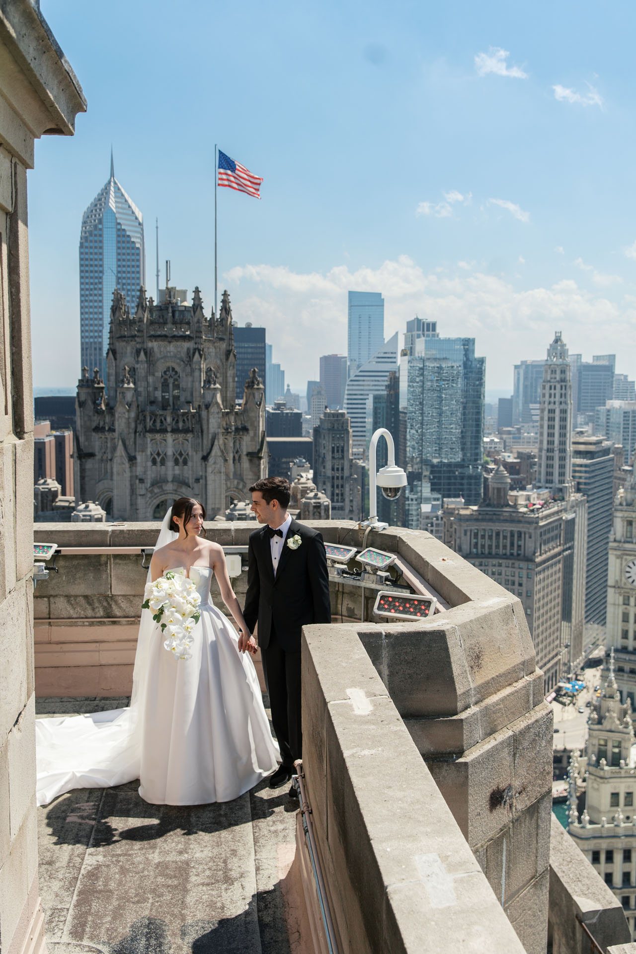 bride and groom on the rooftop at Intercontinental Chicago