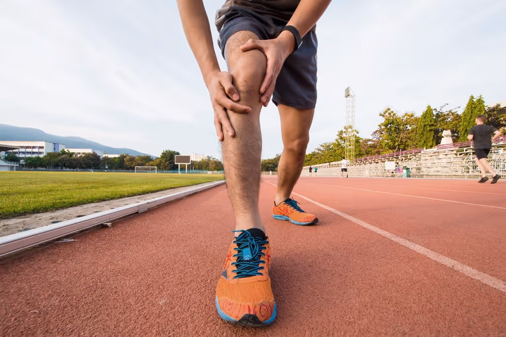 Knee Pain: Causes, Symptoms, & Treatment