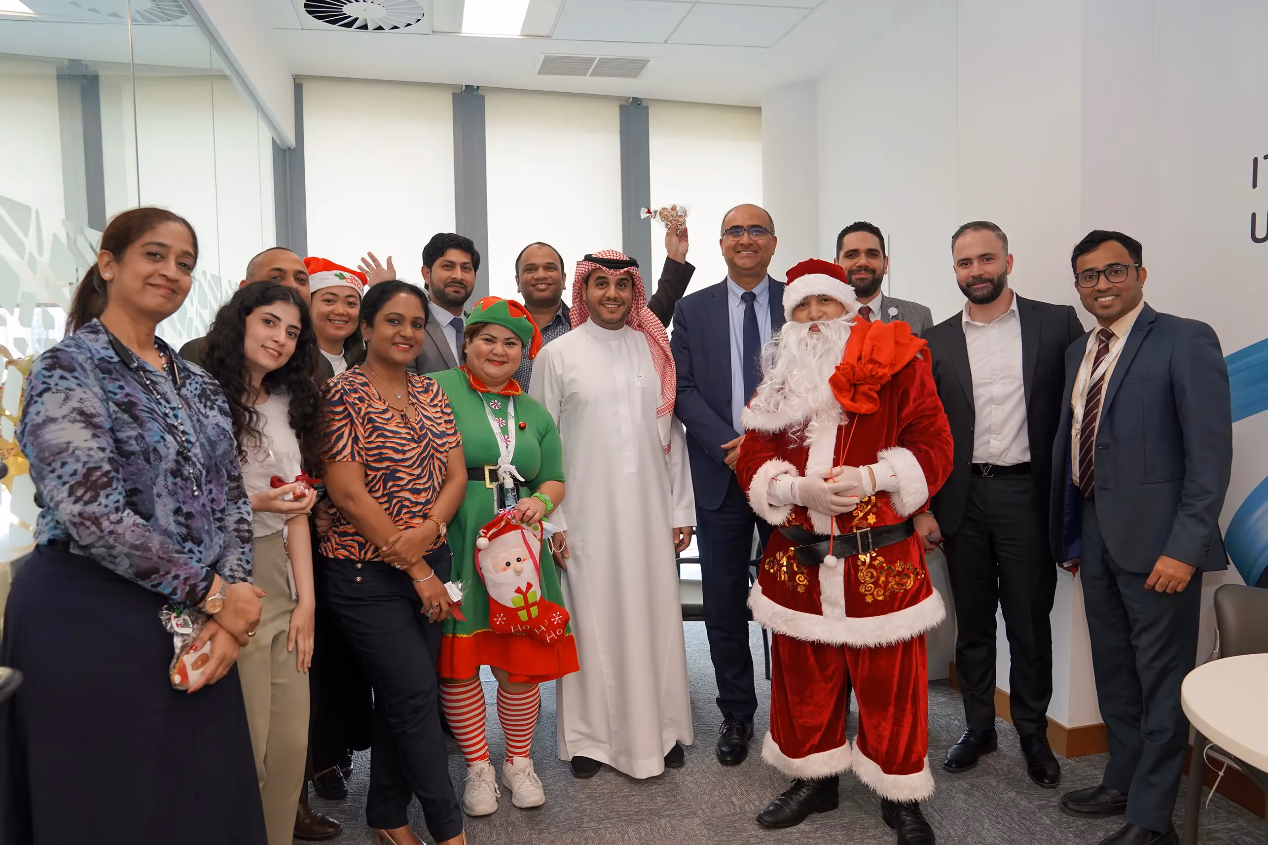This festive season, Fakeeh University Hospital celebrated the true spirit of Christmas with a heartwarming visit from our CEO, Dr. Mohaymen Abdelghany.