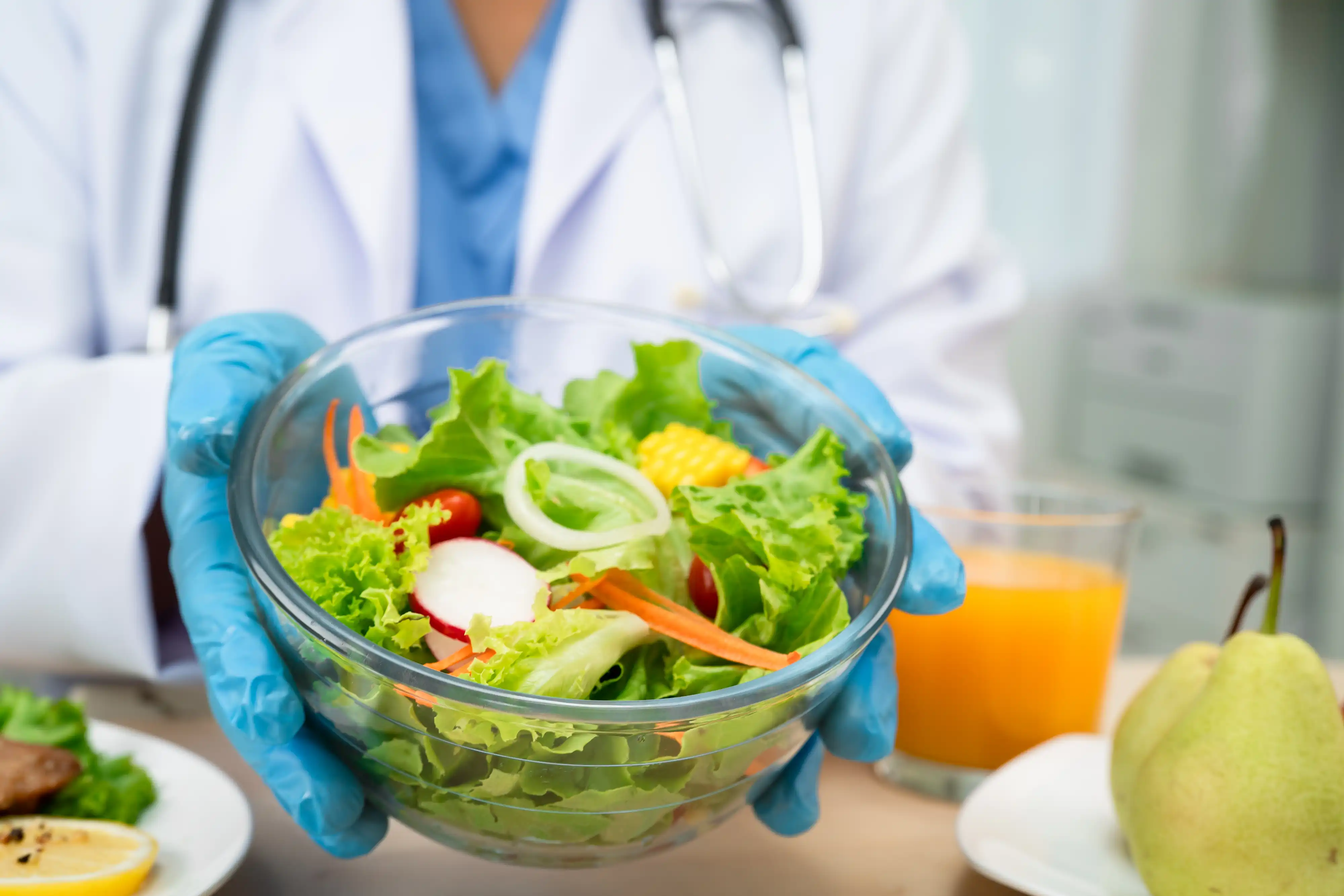 Nutrition advice only works when it's both accurate and easy to apply in real life.
