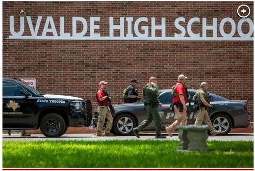 Ex-NYPD commish Bratton says it’s ‘mind-boggling’ how poorly police responded to Texas massacre