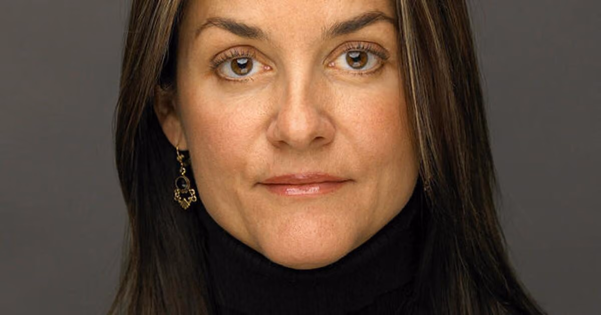 Jeff Kofman talks to Pulitzer-Prize winning photojournalist Carolyn Cole about how the transformation from film to digital has impacted her work and career. Listen now on all major podcast platforms or read the full transcript below.