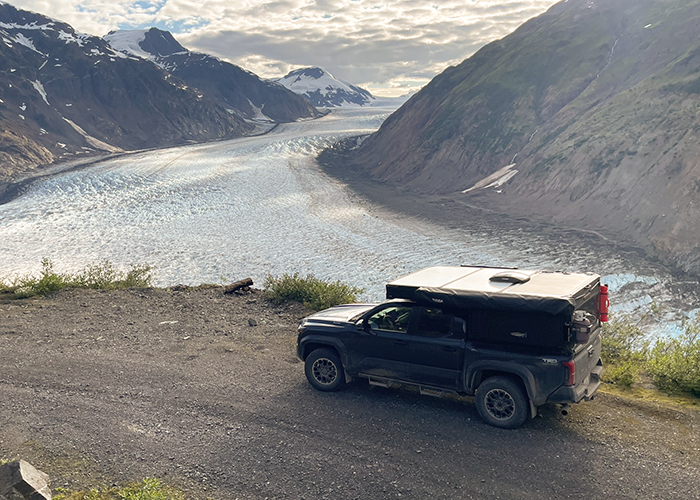 truck camper for long distance travel