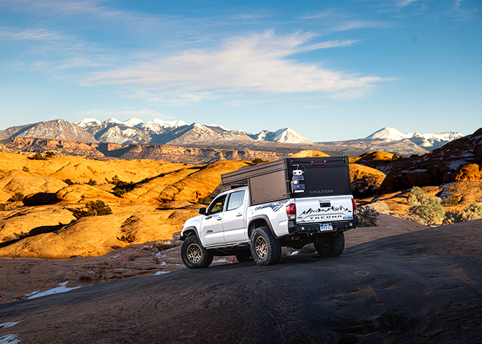 lightweight truck camper