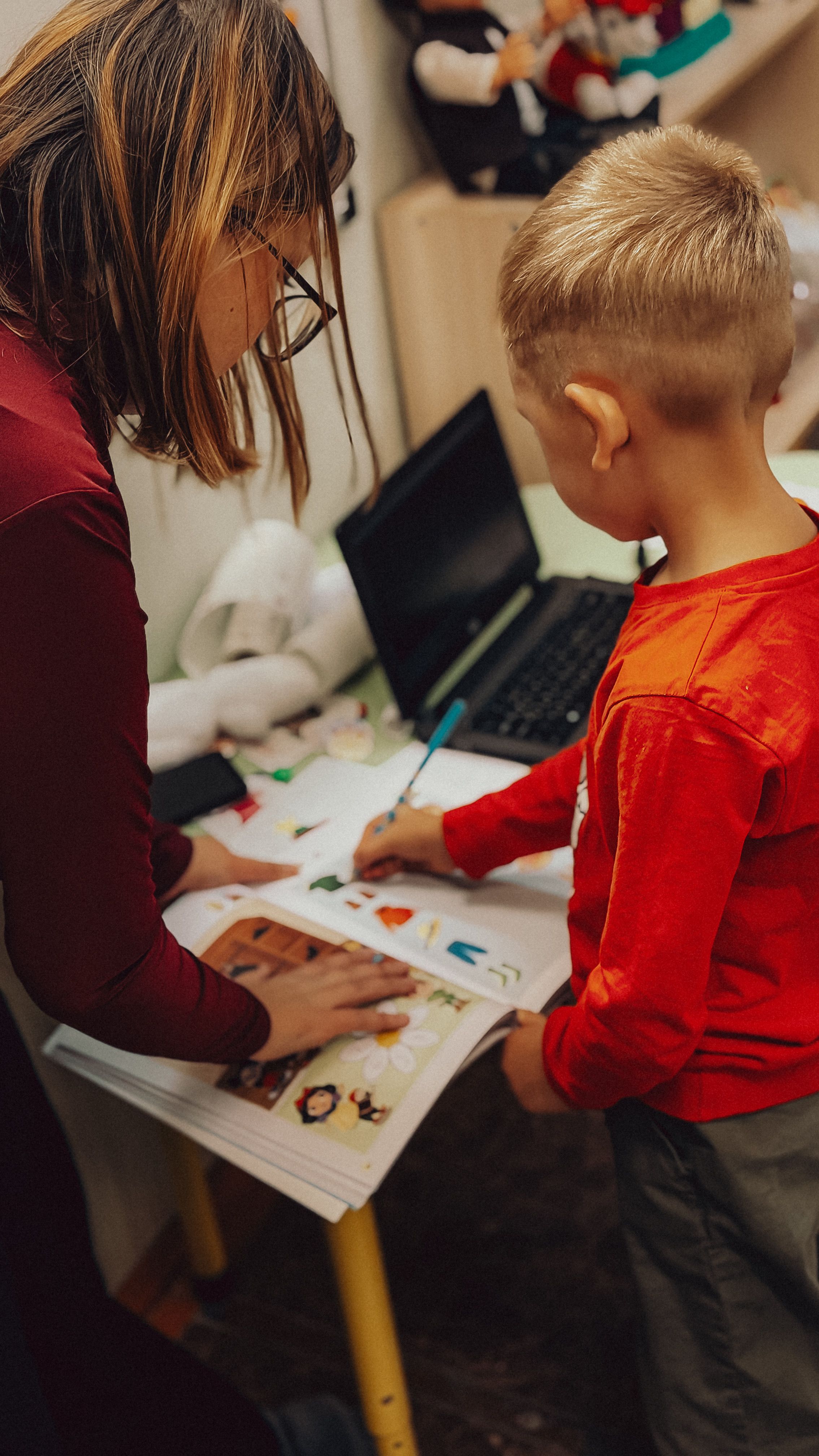 Free SLP Resource: How Do I Find a Speech Therapist Who Treats Childhood Apraxia of Speech?