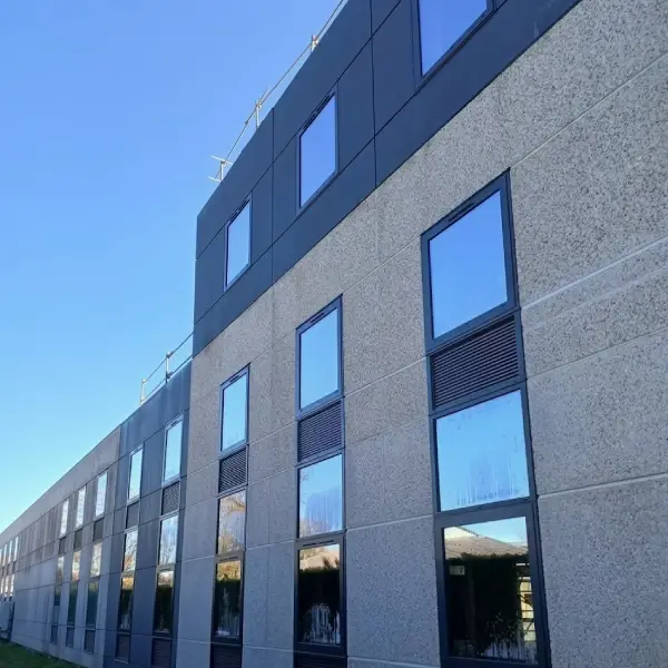 Construction d'un immeuble de bureaux et siège social par Fabrik