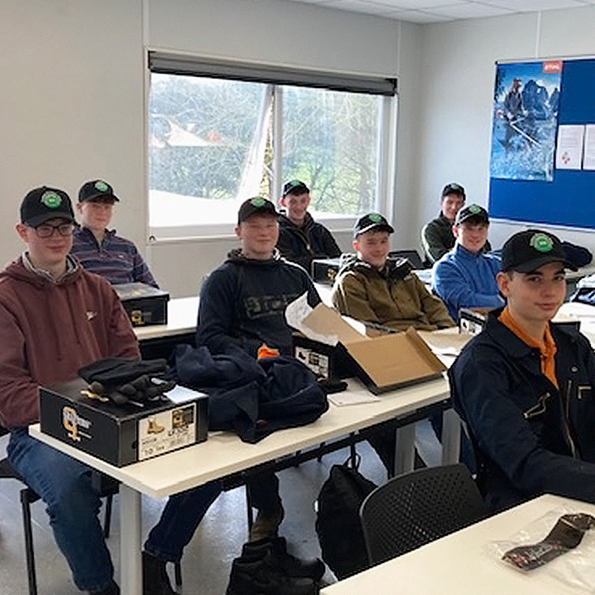 IS IT TIME TO TAKE UP THE CHALLENGE OF AN APPRENTICESHIP?