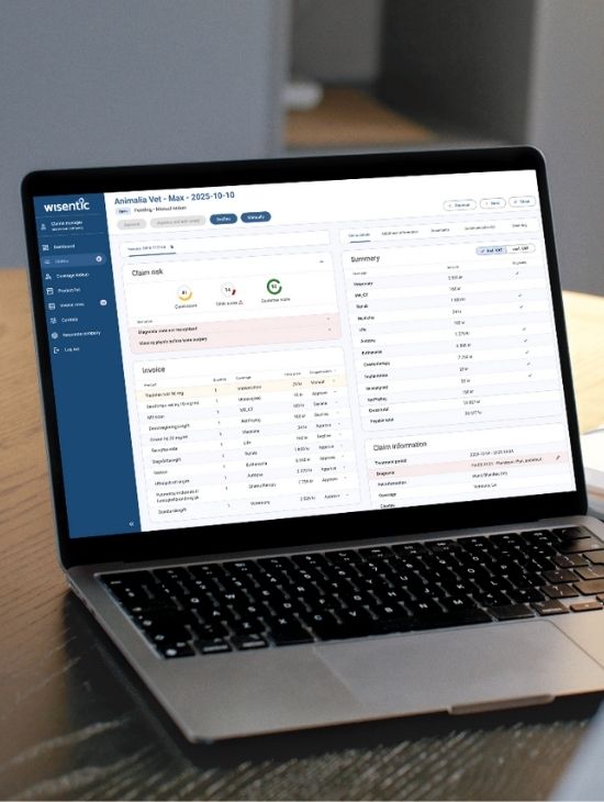 Insured cat visiting the vet