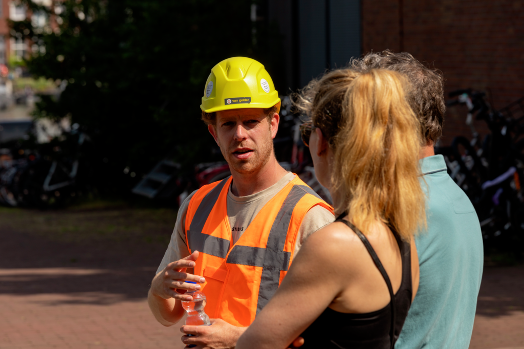 "Ik vind het mooi om te zorgen voor verbinding tussen de omgeving en het werk dat wij doen"