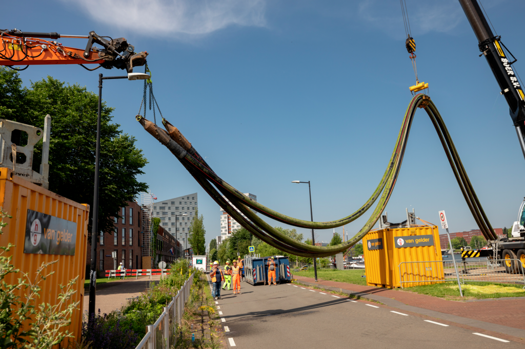 De uitvoerbaarheid van het project staat altijd voorop, en de belangen van de omgeving moeten daarin zo goed mogelijk meegenomen worden