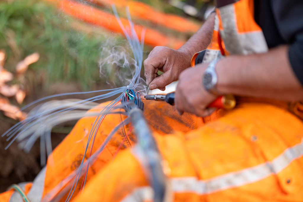 Jij stuurt een team van monteurs aan die zich bezighouden met de verschillende kabels en leidingen bij onze rail-projecten.