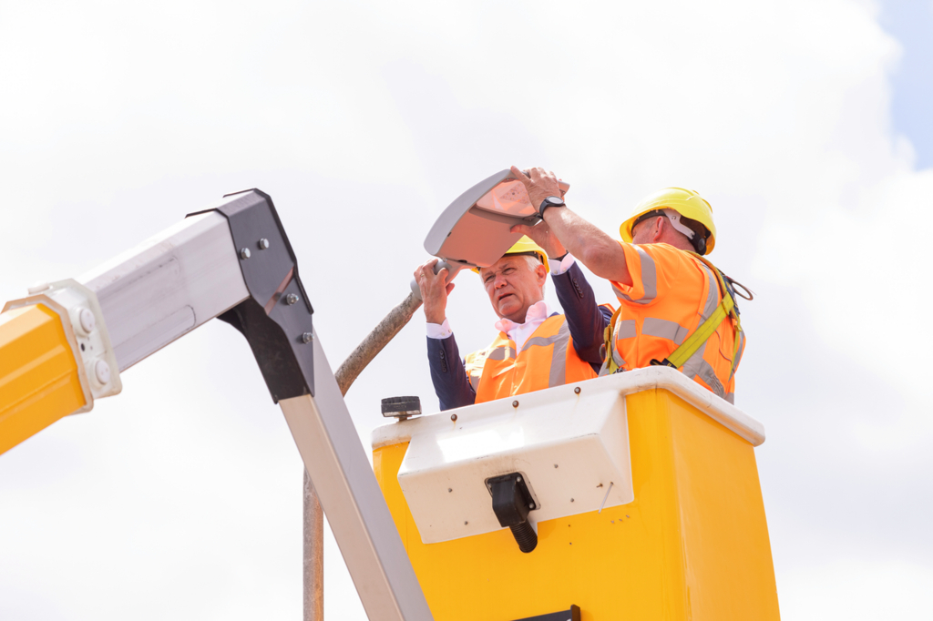 Vervangen van armatuur in Renswoude