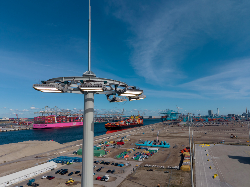 Werken aan uiteenlopende projecten in Zuid-Holland en Zeeland.