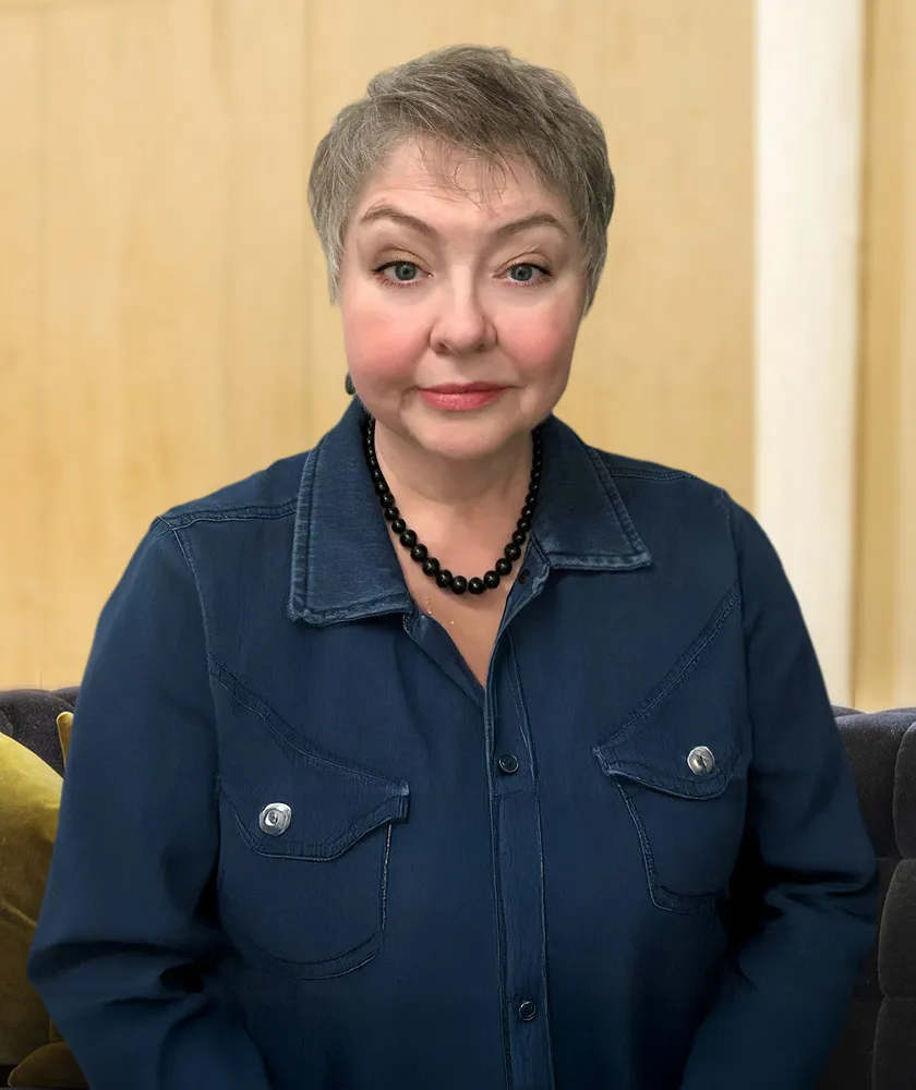 Elisabeth Davis, LPCC