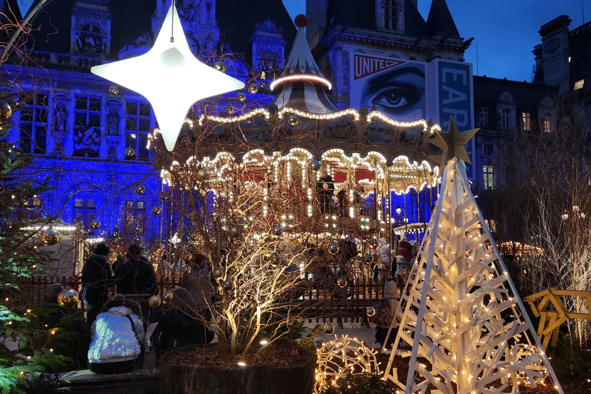 What to Do in Paris at Christmas: Festive Tours, Food, Markets & More