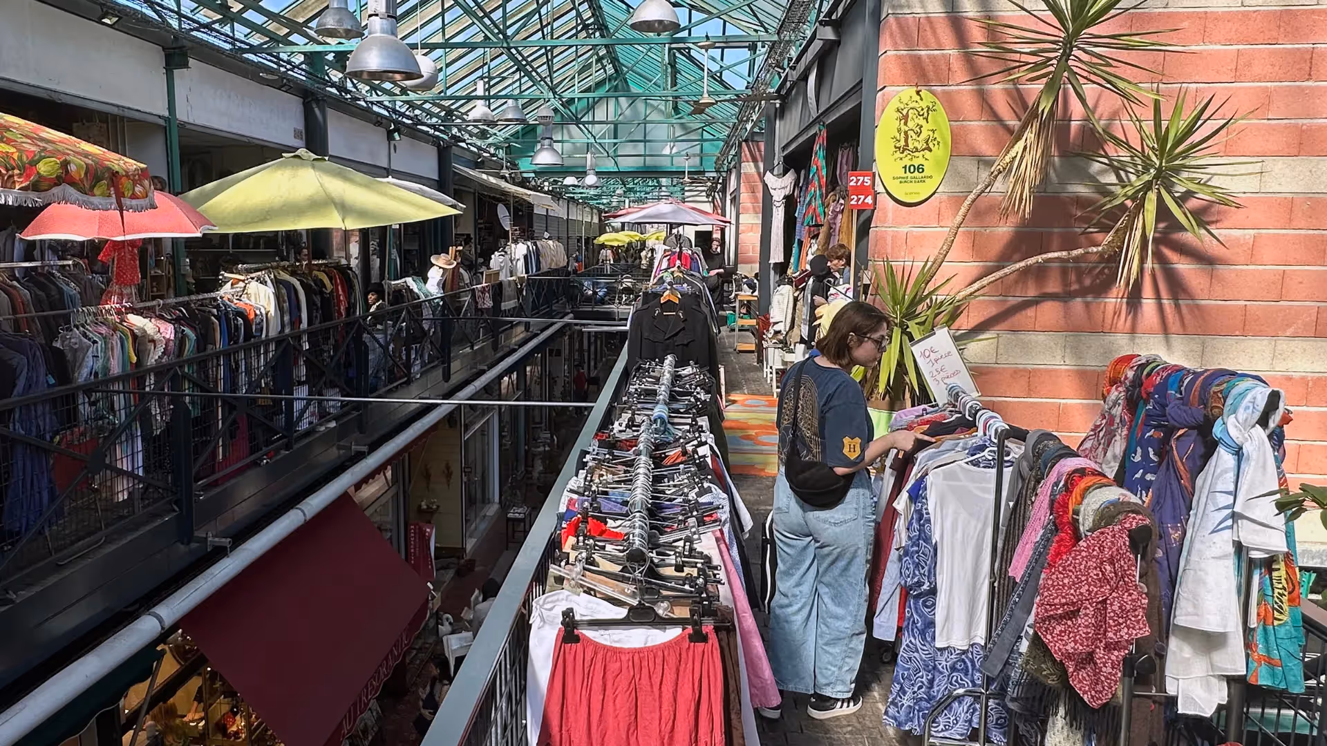 Paris Flea Market Private Tour Saint Ouen Antiques with Pickup