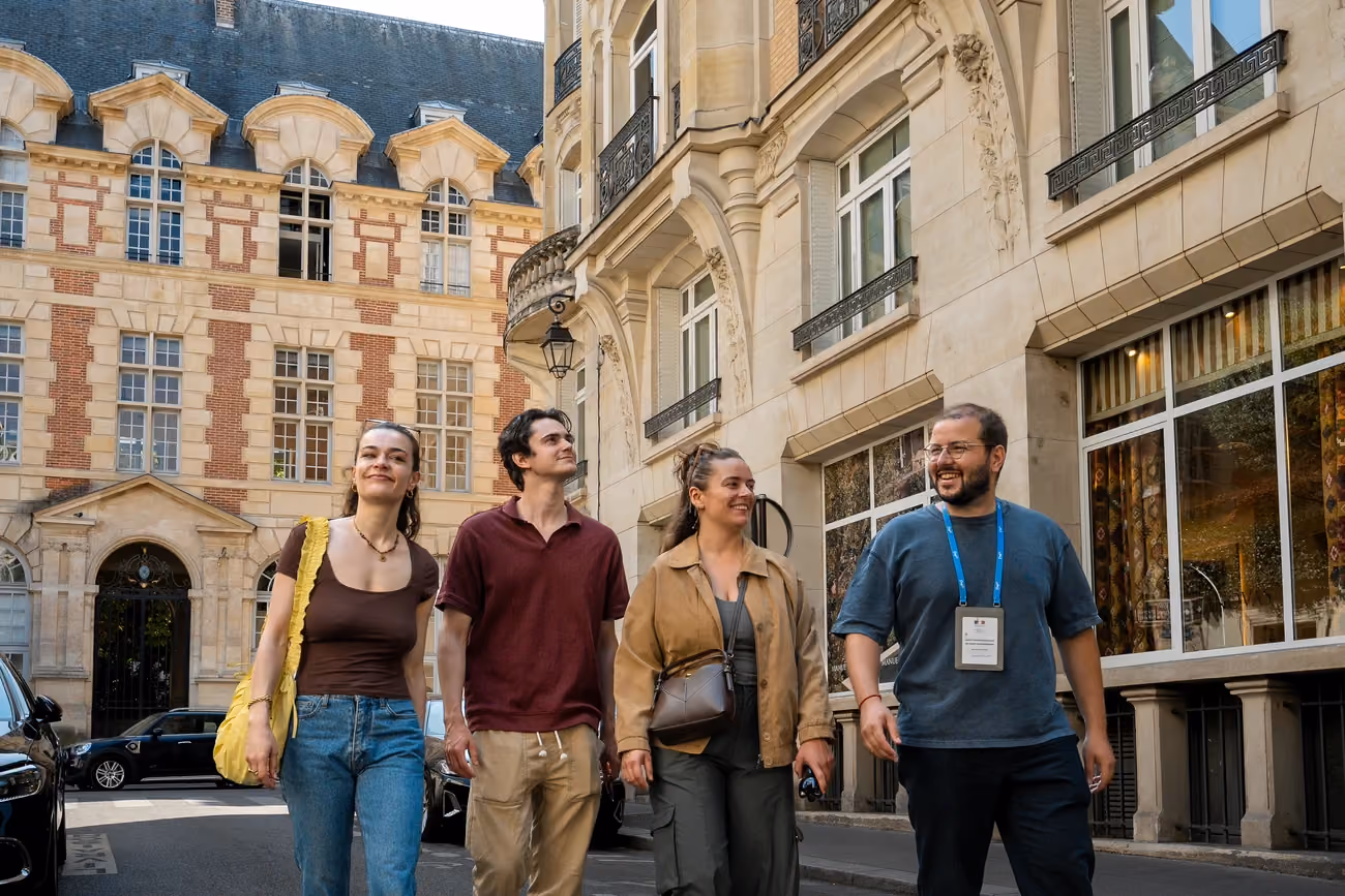Small group walking tour exploring the elegant streets of Saint-Germain-des-Prés with a Book a Day In guide in Paris