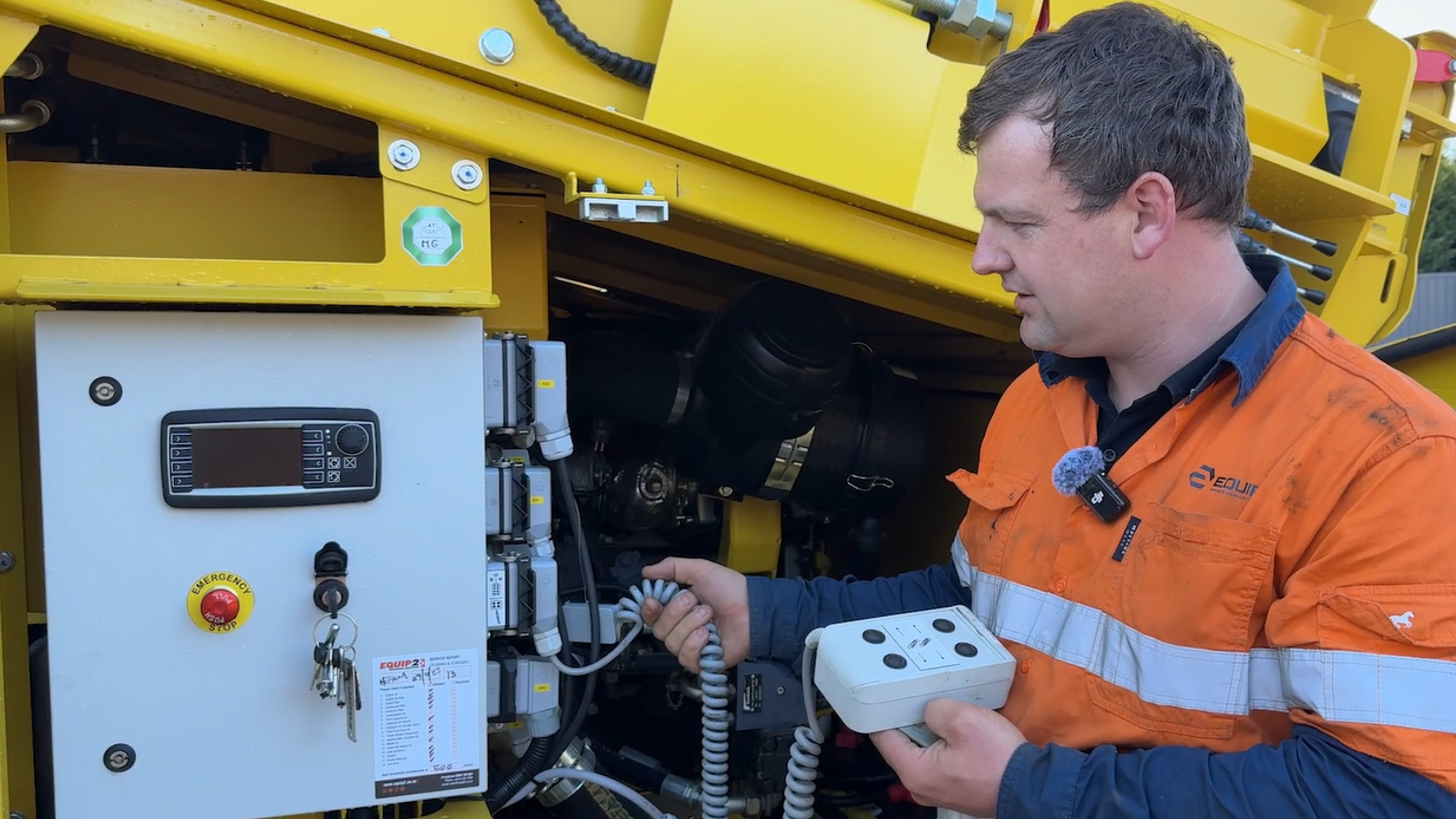How do you track the Keestrack K3?