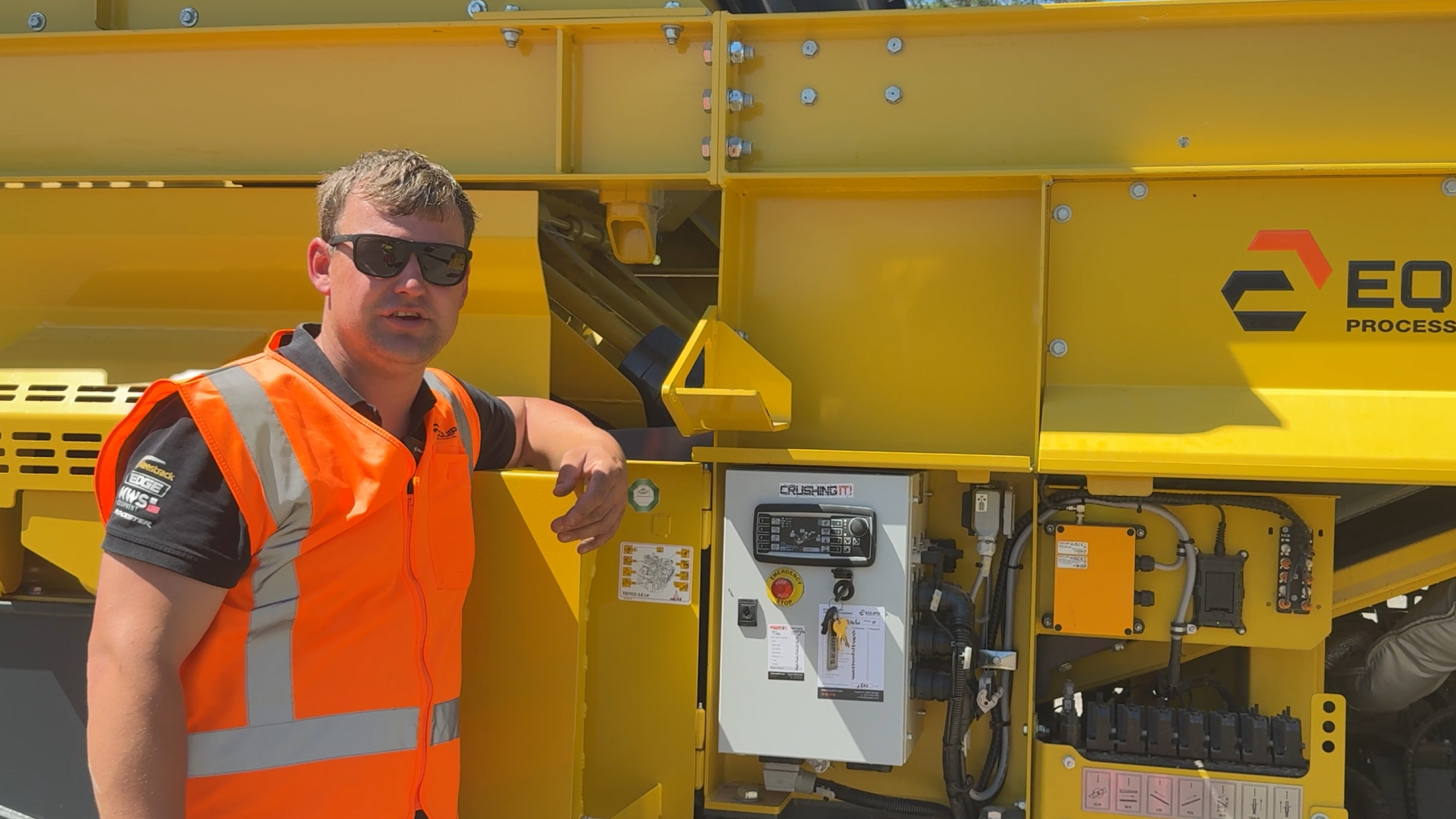 How to navigate the display on the Keestrack C4