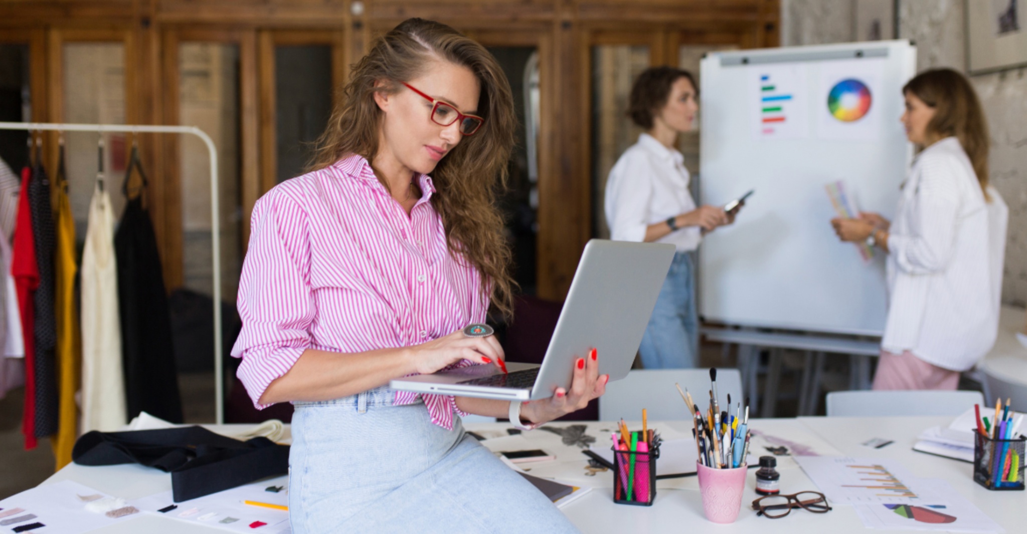 Como ampliar o alcance do seu negócio de moda no atacado com vendas B2B digitais