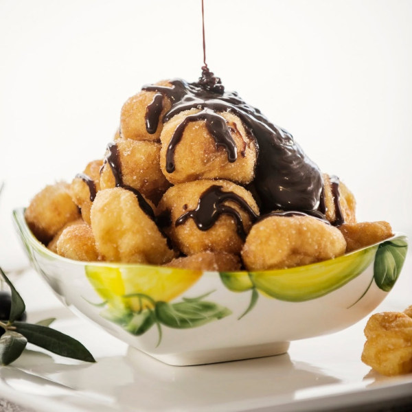 Real Italian Doughnuts with chocolate sauce Tauranga Food Show