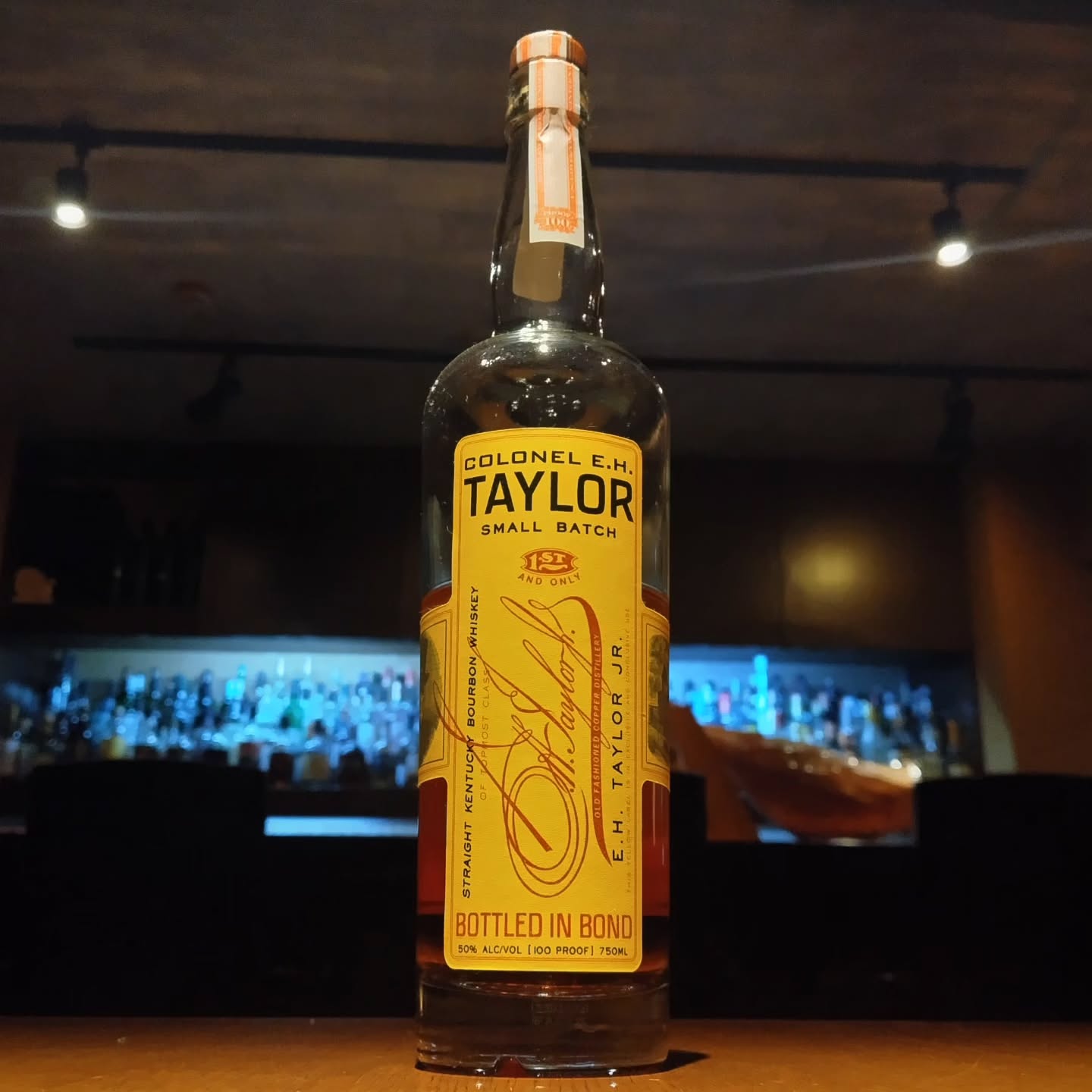 OLD TAYLOR 収まっ 86 PROOF ストレートバーボンウイスキー