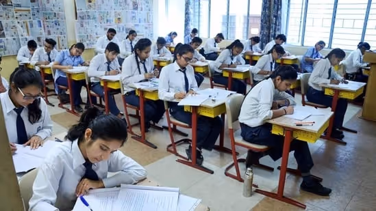CBSE Datesheet 2025 Live: Class 10, 12 timetables awaited at cbse.gov.in |  Hindustan Times