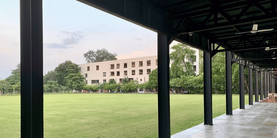 New Digamber Public School, Indore