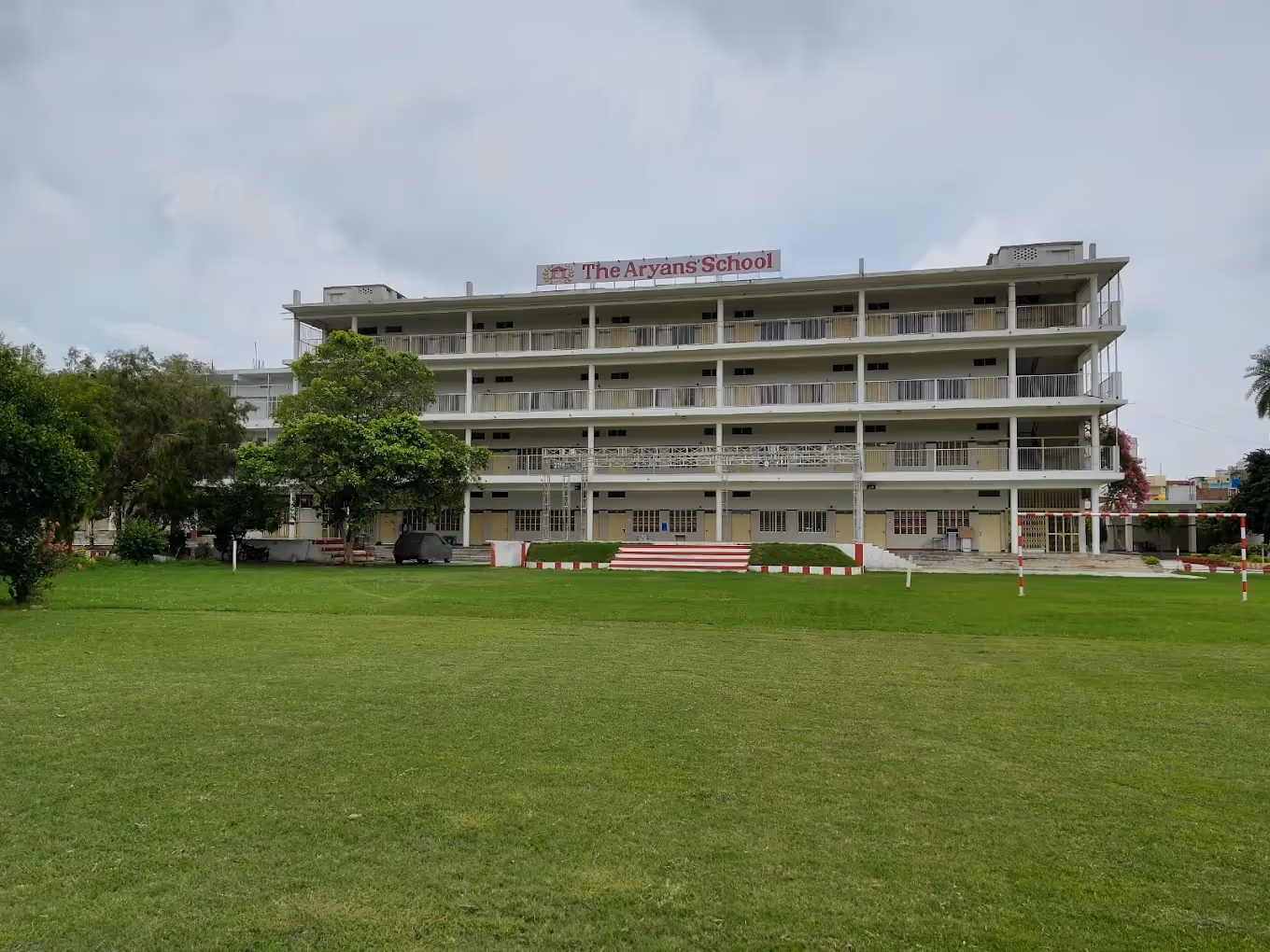 The Aryans School, Jhansi