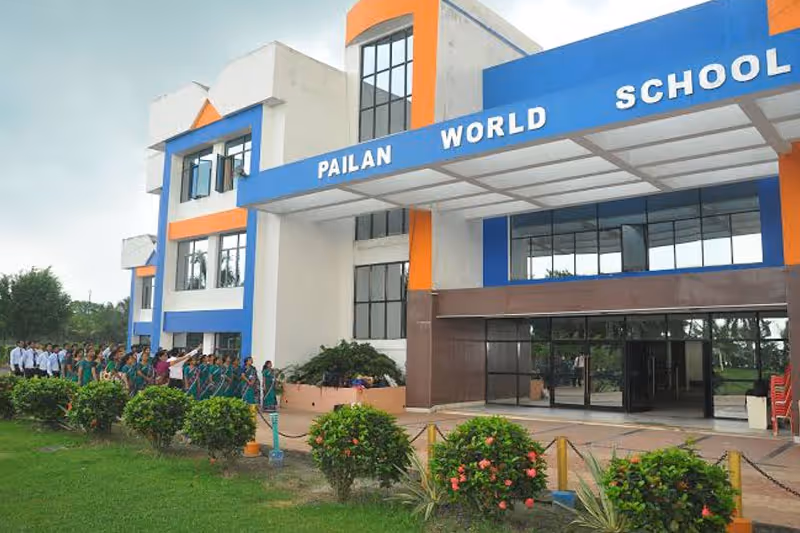 Pailan World School, Kolkata
