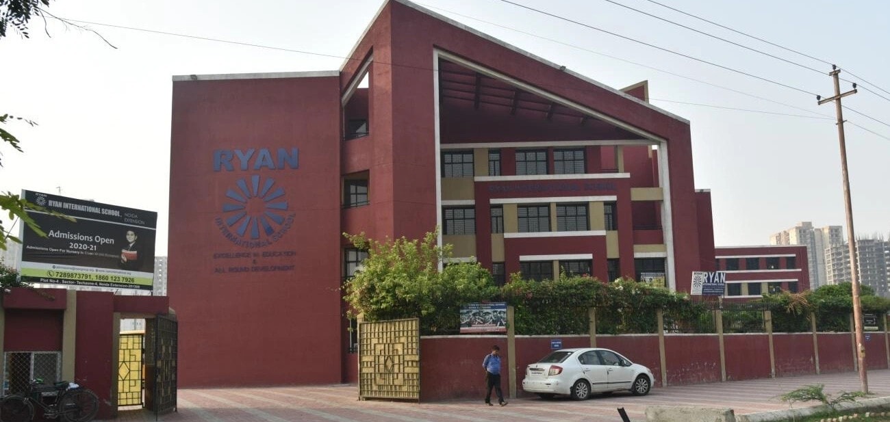 https://content3.jdmagicbox.com/v2/comp/noida/w7/011pxx11.xx11.160605150318.w5w7/catalogue/ryan-international-school-noida-extension-noida-schools-g29sgl2lu6.jpg