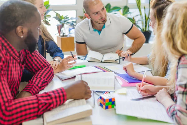 Comprendre l'APC : Approche Pédagogique par Compétences en Formation