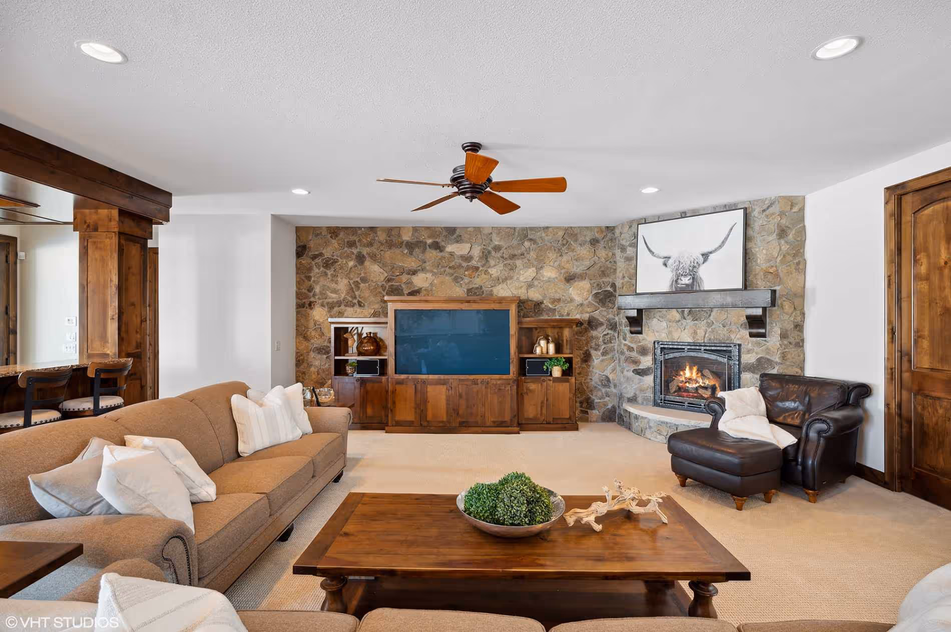 Living room home staging for resale