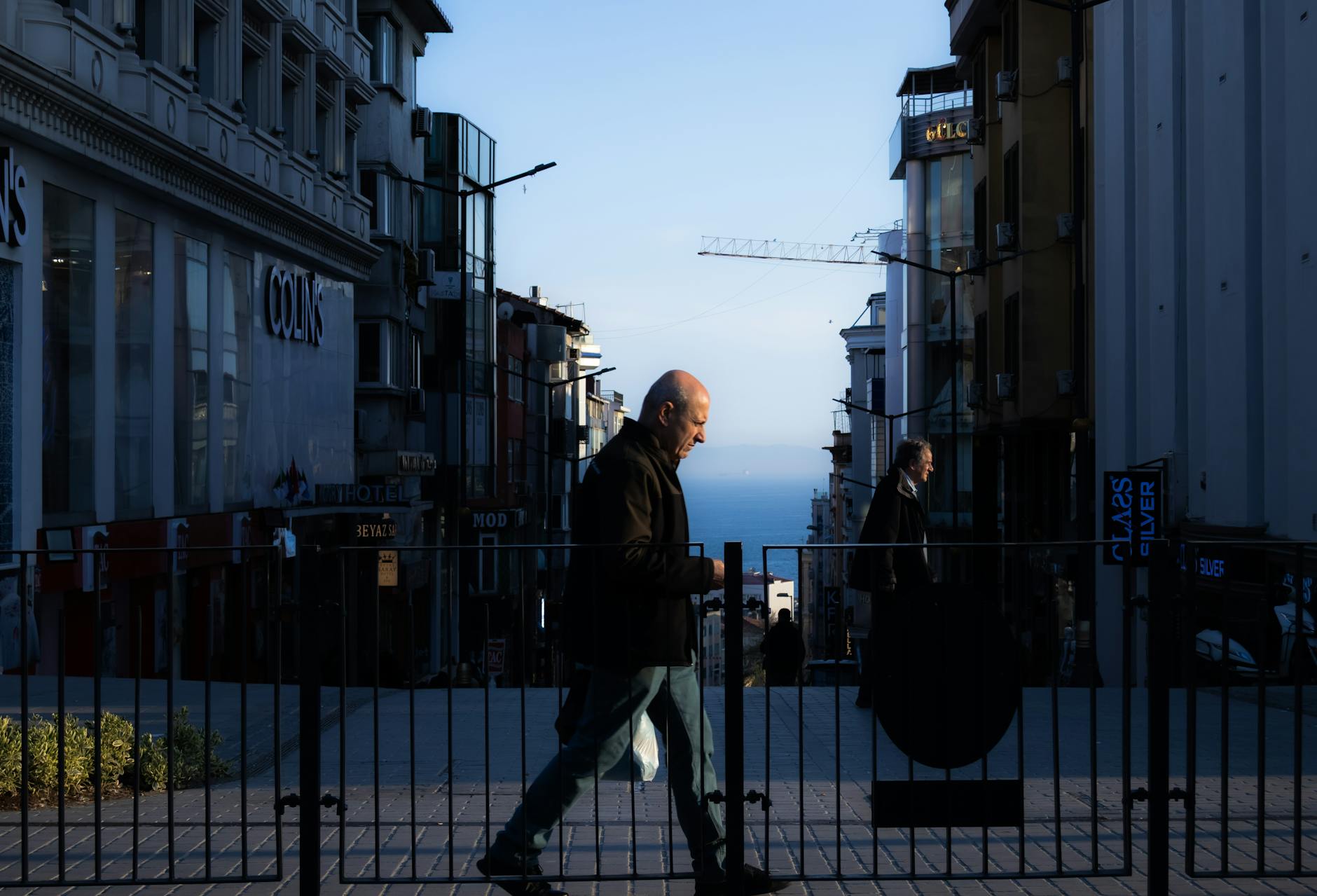 Colin O'Brady Beats Out British