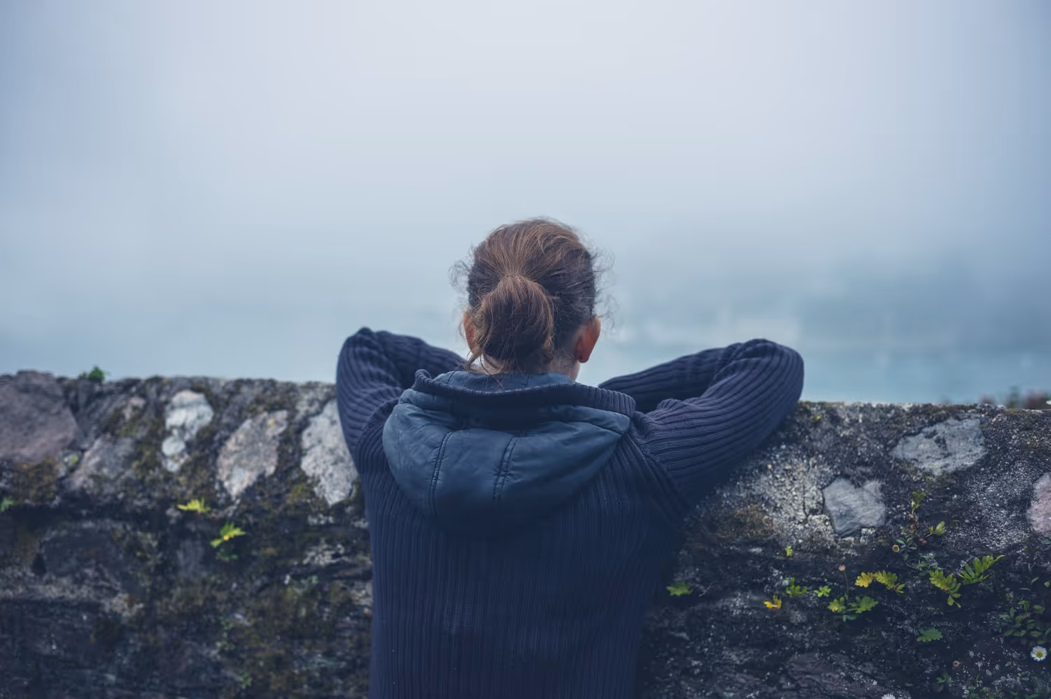 Depressionen sind inzwischen eine der häufigsten Volkskrankheiten – doch derzeit eingesetzte Medikamente schlagen oft nur unzufriedenstellend an. Hier kommt eine ehemalige Patientin zu Wort, die 2019 an unserer Depressions-Studie teilgenommen hat.