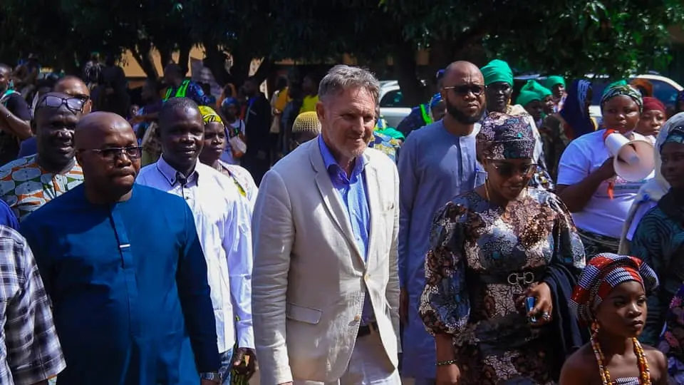 Cette visite avait pour objectif de s’enquérir de l’état d’avancement de la mise en œuvre du Cadastre national dans la commune de Djougou, notamment dans les arrondissements de Djougou 1 et Djougou 2, où l’opération est déployée depuis 2021.