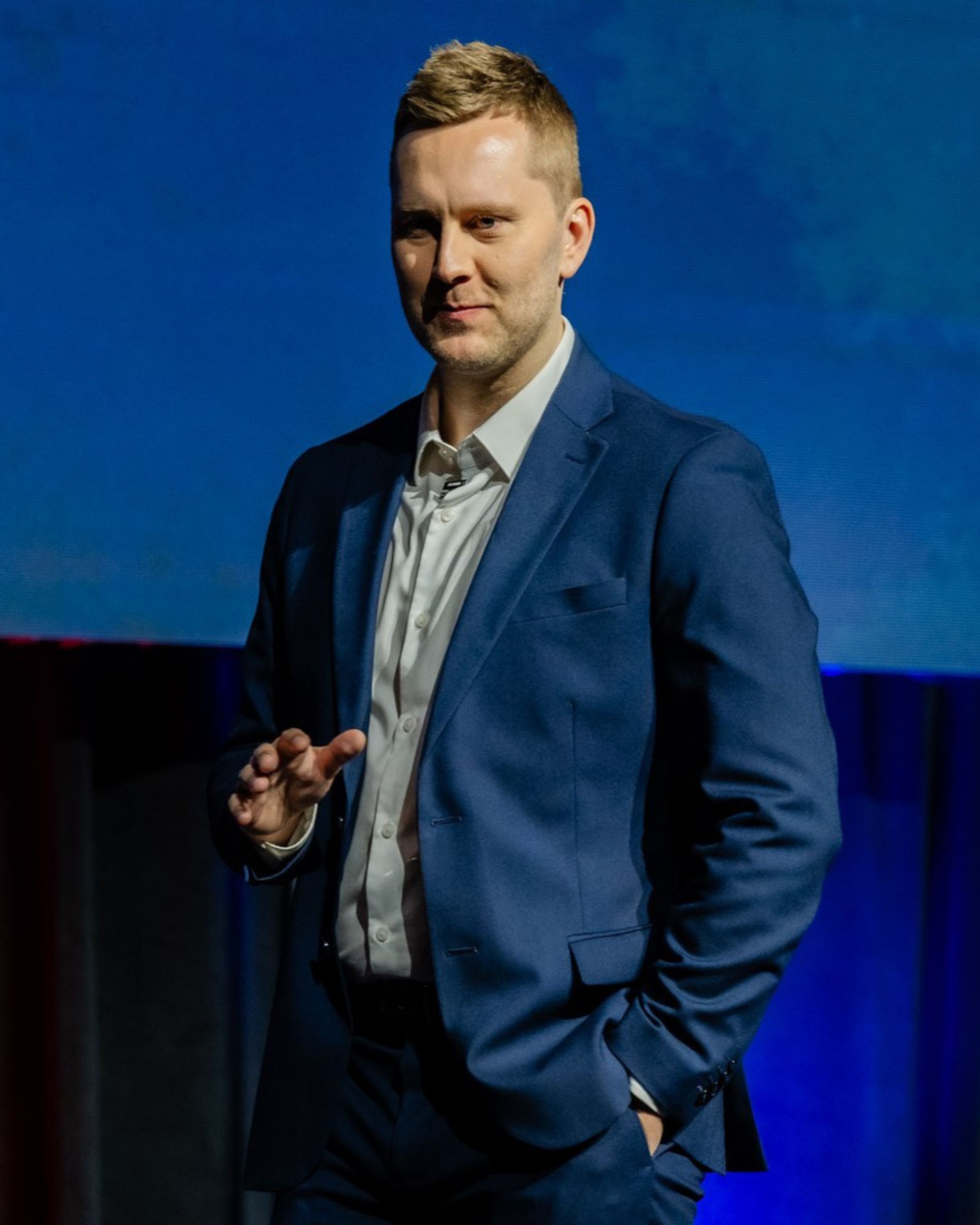 Keynote Speaker Chris Wilson on stage