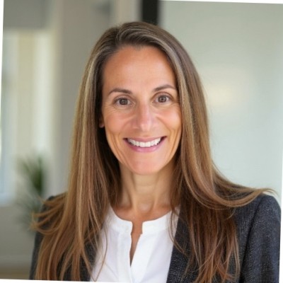 Dr. Nicole L'Etoile