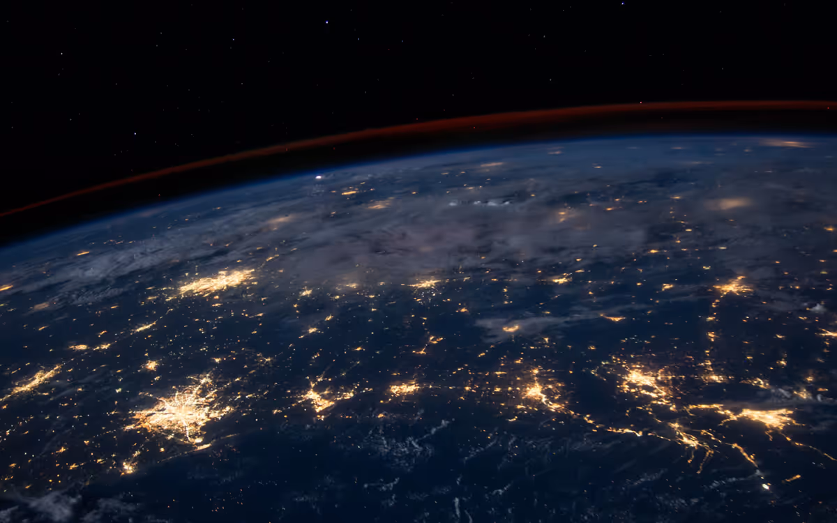 Foto futurista de la Tierra desde un satélite