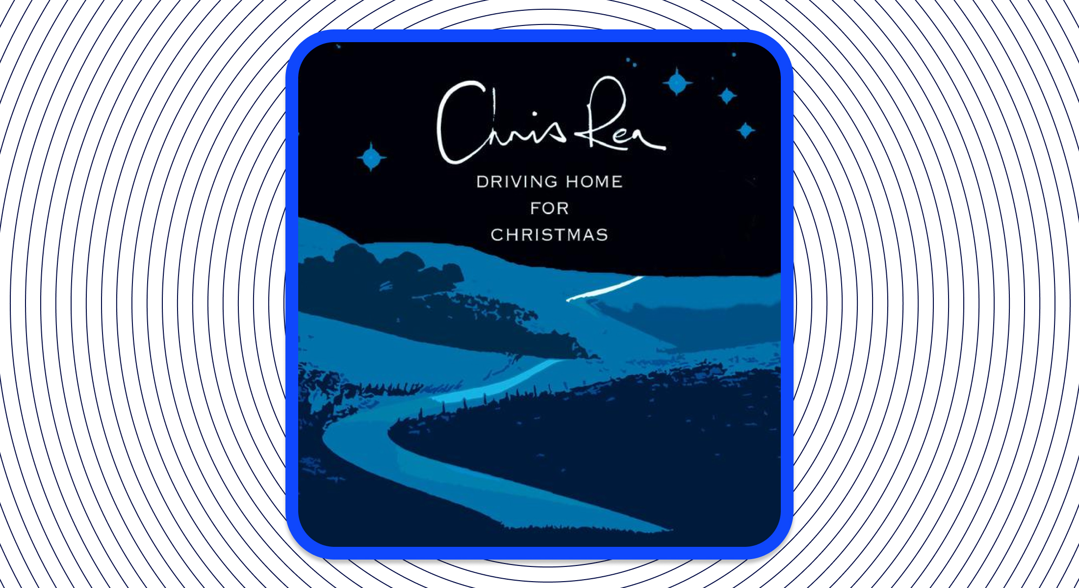 Bilde av cover til Drving home or christmas av Chris Rea. Coveret viser en illustrasjon av en mørk nattehimmel og flere stjerner øverst. I forgrunnen slynger en lys blå vei seg gjennom et landskap med åser i ulike blåtoner. Øverst i bildet står teksten «Chris Rea» med håndskrevet stil, og under står «DRIVING HOME FOR CHRISTMAS» med blokkbokstaver. Bildet gir en stemning av rolig vinterreise og jul.