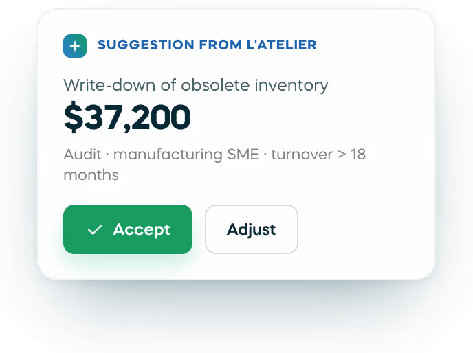 Suggestion de L'Atelier : passer en perte les stocks obsolètes d'une valeur de 37 200 $ à l'aide des boutons « Accepter » et « Ajuster ».