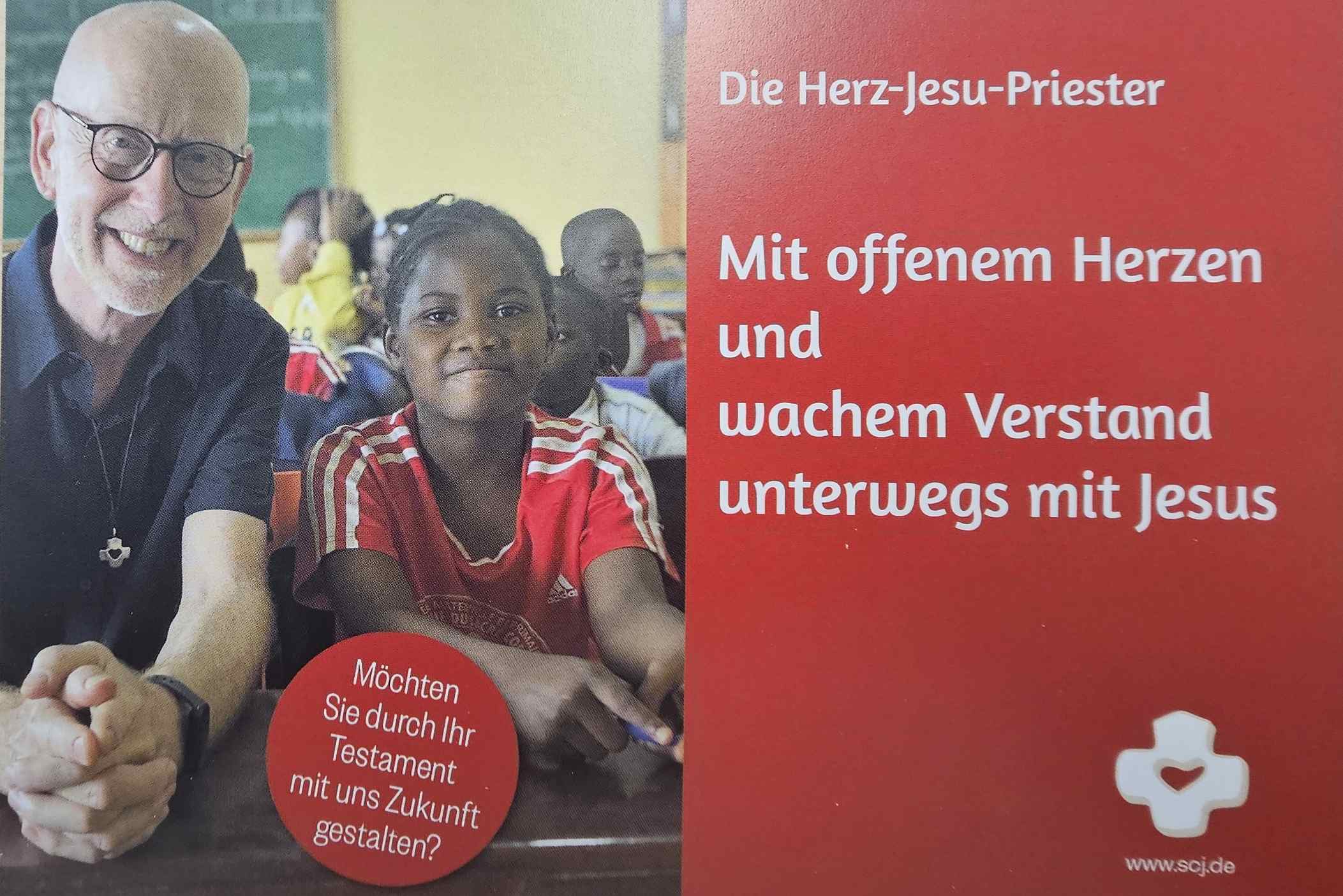 Pater Hemken mit Mädchen und Text der Herz-Jesu-Priester 