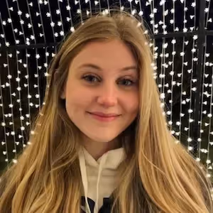 Claudia LeDuc's headshot