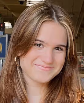 Dasha Smirnova's headshot