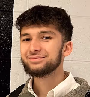 Ali Sidiqyar's headshot