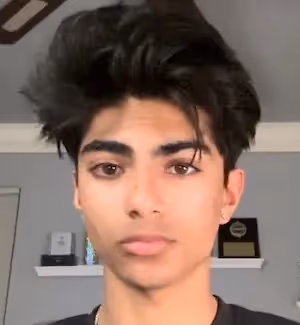 Ivan Shah's headshot