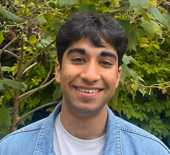 Vedesh Kodnani's headshot