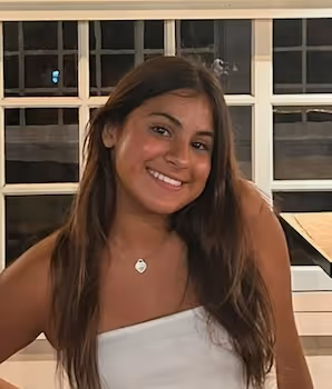 Helena Martinez's headshot