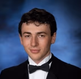 Samuel Weisz's headshot
