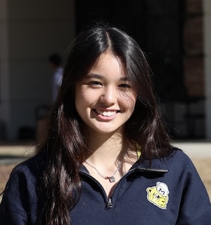 Lucy Chong's headshot